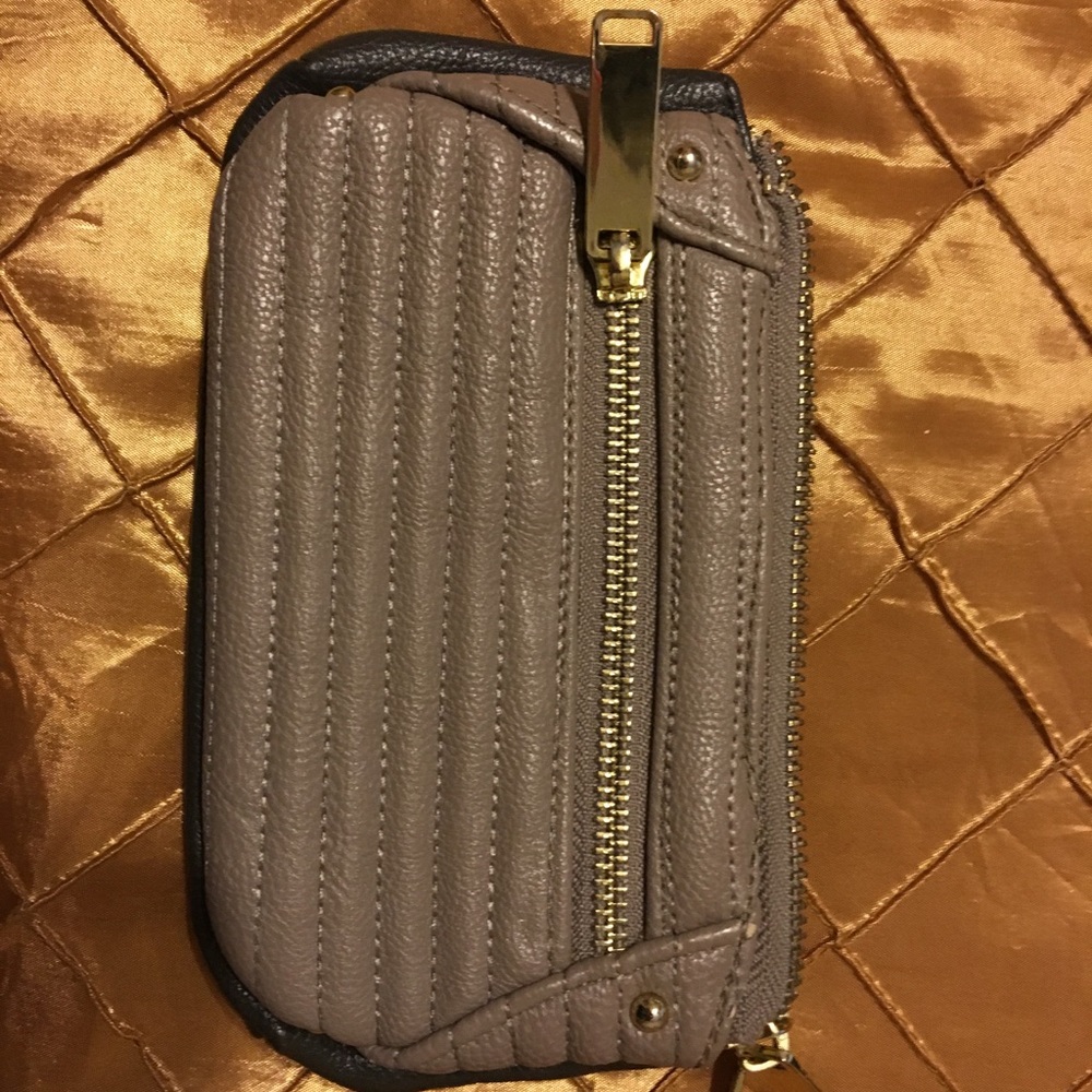 Steve Madden wallet